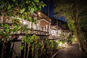 Baan Krating Phuket Resort