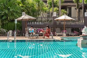 The Leaf On The Sands by Katathani