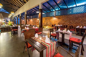 The Leaf On The Sands by Katathani