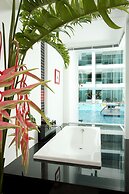 The Old Phuket - Karon Beach Resort