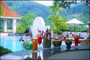 The Old Phuket - Karon Beach Resort
