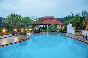 The Old Phuket - Karon Beach Resort