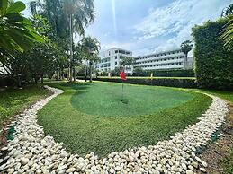 The Old Phuket - Karon Beach Resort