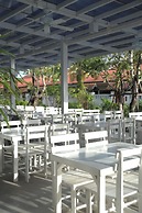 The Old Phuket - Karon Beach Resort