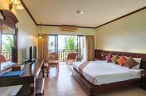 Lanta Casuarina Beach Resort