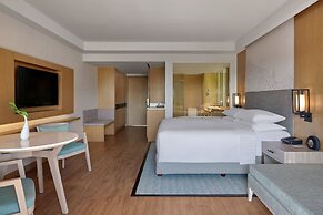 Phuket Marriott Resort & Spa, Merlin Beach