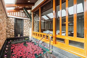 Phuket Marriott Resort & Spa, Merlin Beach