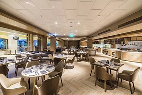 Phuket Marriott Resort & Spa, Merlin Beach