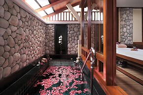 Phuket Marriott Resort & Spa, Merlin Beach