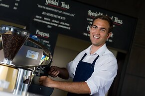 Phuket Marriott Resort & Spa, Merlin Beach