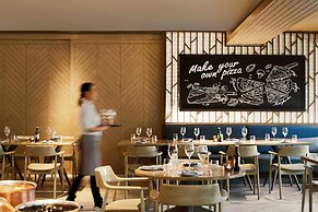 Phuket Marriott Resort & Spa, Merlin Beach