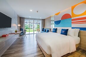 NH Boat Lagoon Phuket Resort