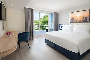 NH Boat Lagoon Phuket Resort