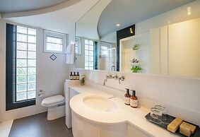 NH Boat Lagoon Phuket Resort