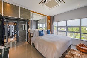 NH Boat Lagoon Phuket Resort