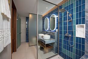 Patong Beach Hotel by See2Sea
