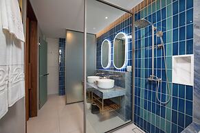 Patong Beach Hotel by See2Sea