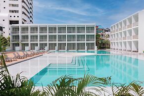 Patong Beach Hotel by See2Sea