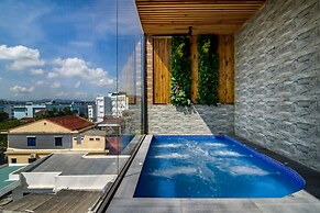 Thanh Lich Royal Boutique Hotel