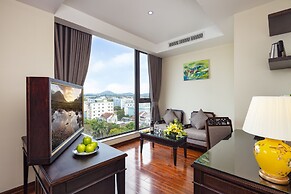 Thanh Lich Royal Boutique Hotel