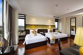 Thanh Lich Royal Boutique Hotel