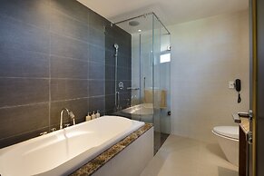 Thanh Lich Royal Boutique Hotel