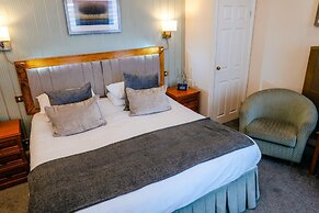 The George Hotel