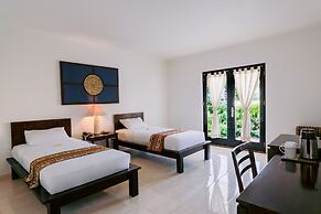 Legong Keraton Beach Hotel