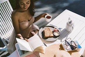 Legong Keraton Beach Hotel