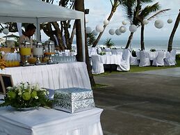 Legong Keraton Beach Hotel