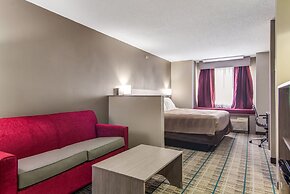 Quality Inn & Suites Grove City - Outlet Mall