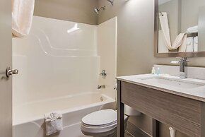 Quality Inn & Suites Grove City - Outlet Mall