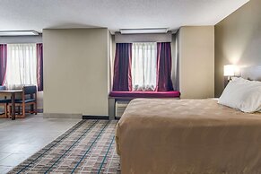Quality Inn & Suites Grove City - Outlet Mall