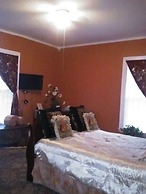 Six Acres Bed & Breakfast