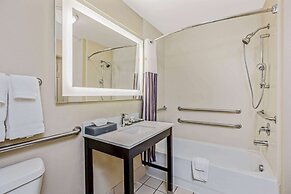 La Quinta Inn & Suites by Wyndham Corpus Christi Northwest