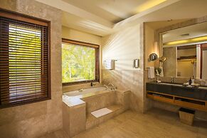 Shanti Maurice Resort & Spa
