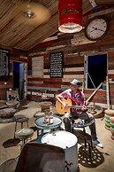 Shanti Maurice Resort & Spa