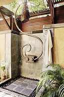 Shanti Maurice Resort & Spa