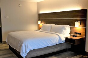 Holiday Inn Express & Suites Douglas by IHG