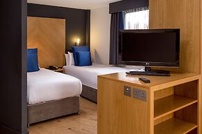 Roomzzz Leeds City West