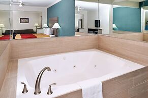 Econo Lodge Inn & Suites Port Arthur near Sabine Pass