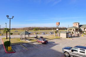 Econo Lodge Inn & Suites Port Arthur near Sabine Pass