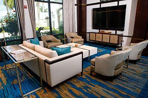 Naples Bay Resort & Marina