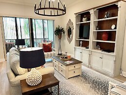 Naples Bay Resort & Marina