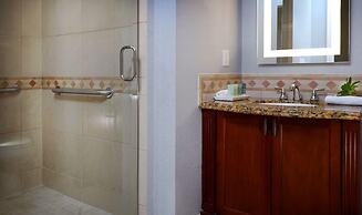 Naples Bay Resort & Marina