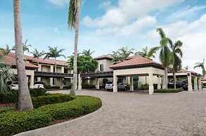 Naples Bay Resort & Marina