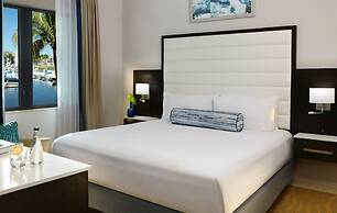 Naples Bay Resort & Marina