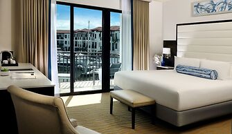 Naples Bay Resort & Marina