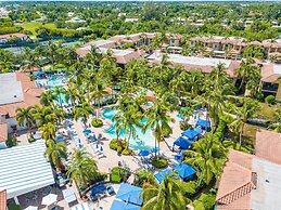 Naples Bay Resort & Marina