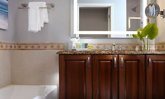 Naples Bay Resort & Marina